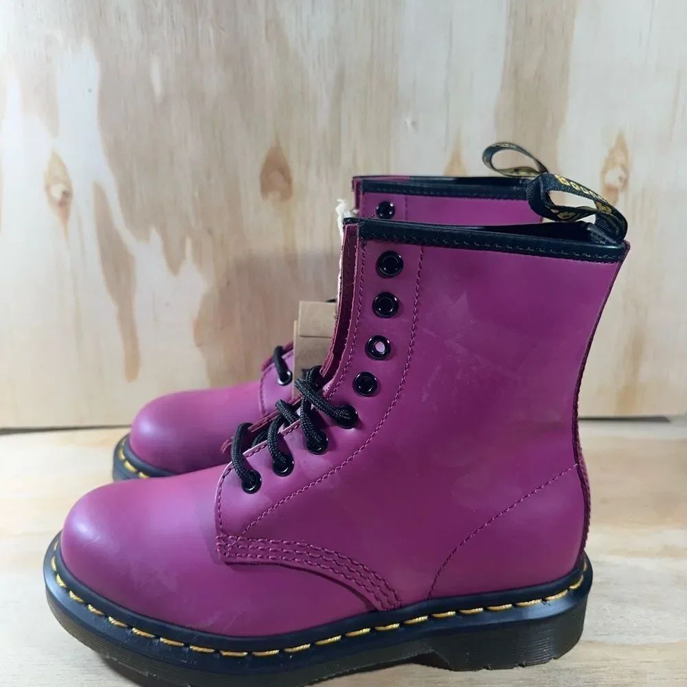 Dr Martens SmoothFushia Lace-Up Boots Women’s Size 5- New with Tags